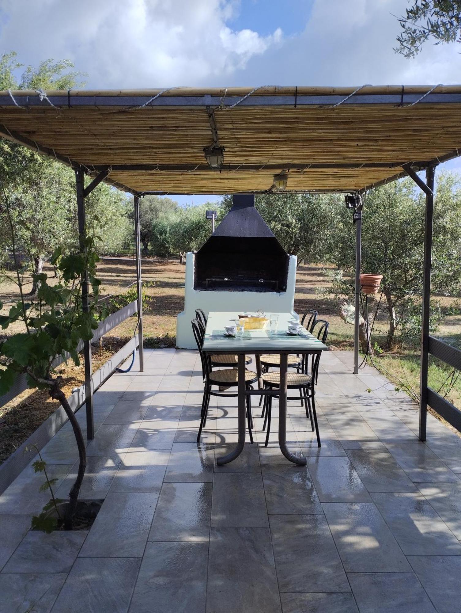 Olea Cottage Galatas  Ngoại thất bức ảnh