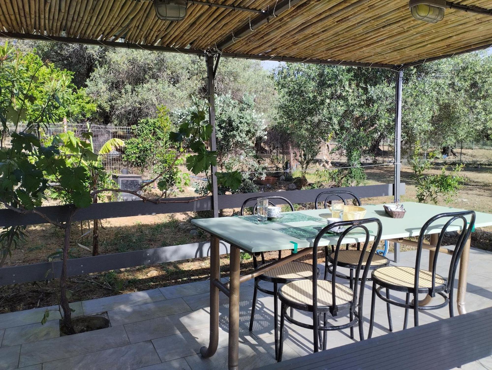 Olea Cottage Galatas  Ngoại thất bức ảnh