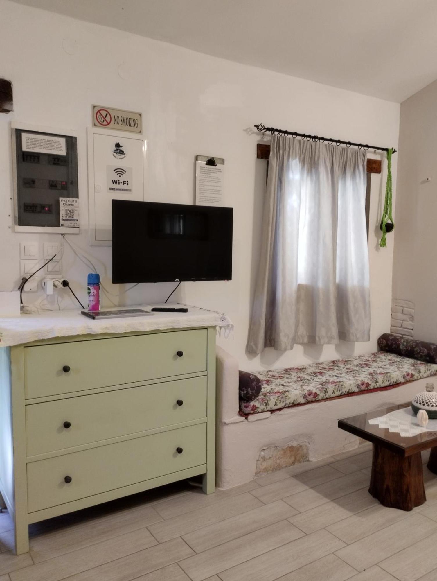 Olea Cottage Galatas  Ngoại thất bức ảnh