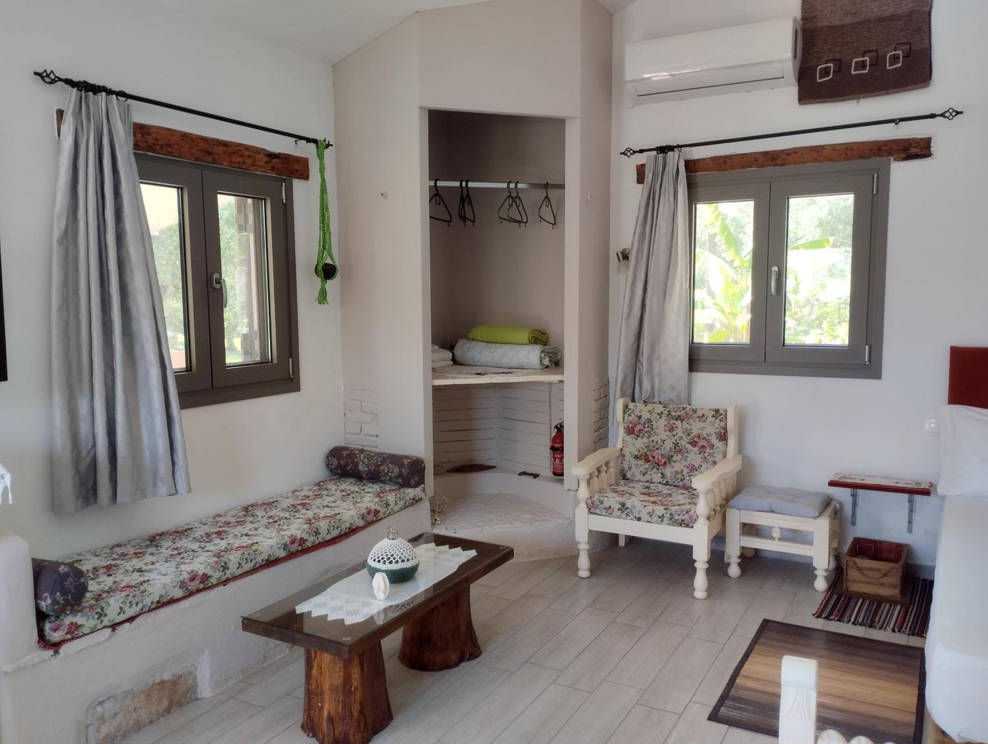 Olea Cottage Galatas  Ngoại thất bức ảnh